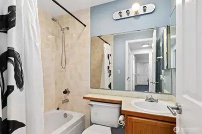 22810 30th Avenue S #B302, Des Moines, WA 98198 - Photo 15