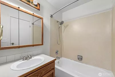 11201 3rd Avenue SE #3H, Everett, WA 98208 - Photo 23
