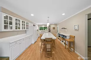 4201 7th St SW, Puyallup, WA 98373 - Photo 9