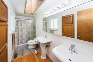 10820 NE 183rd Ct, Bothell, WA 98011 - Photo 21