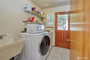 3903 NW Martha Ln, Silverdale, WA 98383 - Photo 21