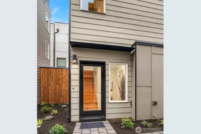1457 22nd Avenue #B, Seattle, WA 98122 - Photo 1