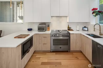 4104 Leary Way NW, Seattle, WA 98107 - Photo 9