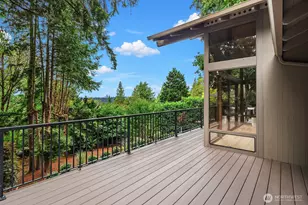 6750 W Mercer Way, Mercer Island, WA 98040 - Photo 27