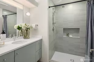 6750 W Mercer Way, Mercer Island, WA 98040 - Photo 35