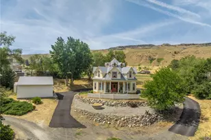 600 12th St, Bridgeport, WA 98813 - Photo 3