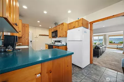 622 S 1st Street, Brewster, WA 98812 - Photo 9