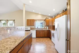 15180 Cottonwood Canyon Rd, Yakima, WA 98908 - Photo 9