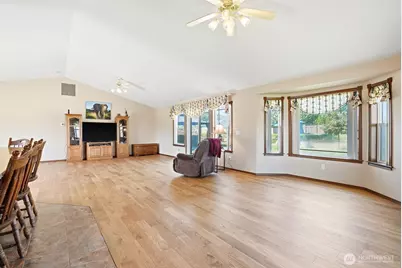 15180 Cottonwood Canyon Road, Yakima, WA 98908 - Photo 13