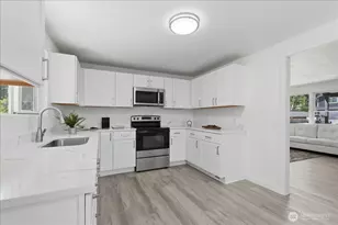 11407 Farwest Dr SW, Lakewood, WA 98498 - Photo 13