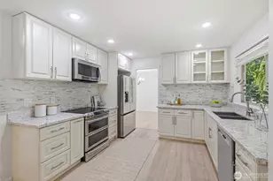 12708 NE 101st Pl, Kirkland, WA 98033 - Photo 15