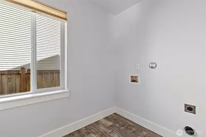 8412 205th Street Ct E, Spanaway, WA 98387 - Photo 9