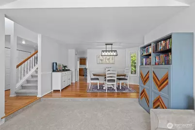2204 112th Drive NE, Lake Stevens, WA 98258 - Photo 5