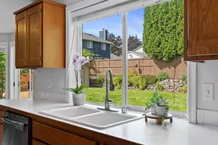 2204 112th Dr NE, Lake Stevens, WA 98258 - Photo 9