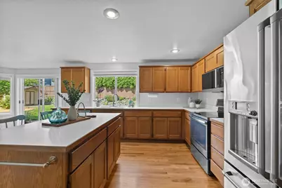 2204 112th Drive NE, Lake Stevens, WA 98258 - Photo 7