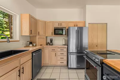 3050 Pinehurst Place, Wenatchee, WA 98801 - Photo 11