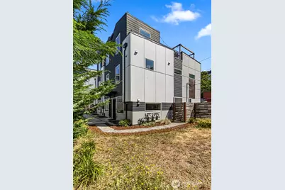 5244 Brooklyn Avenue NE #A, Seattle, WA 98105 - Photo 1