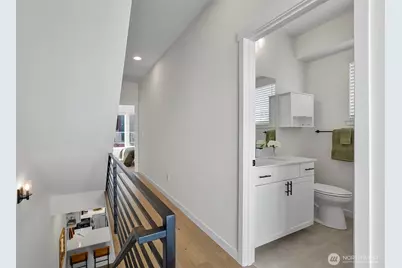 5244 Brooklyn Avenue NE #A, Seattle, WA 98105 - Photo 15