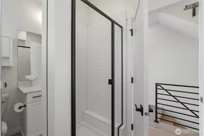 5244 Brooklyn Avenue NE #A, Seattle, WA 98105 - Photo 17