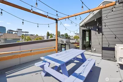 5244 Brooklyn Avenue NE #A, Seattle, WA 98105 - Photo 23