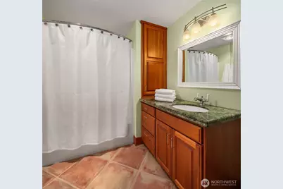 8204 East Side Drive NE, Tacoma, WA 98422 - Photo 33