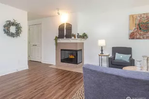 300 N 130th, Seattle, WA 98133 - Photo 5
