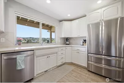 3710 W Canyon Lakes Drive #D102, Kennewick, WA 99337 - Photo 23