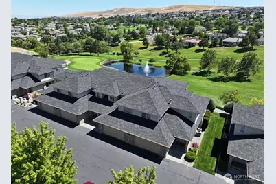 3710 W Canyon Lakes Drive #D102, Kennewick, WA 99337 - Photo 1