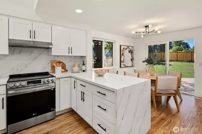 13216 NE 139th Place, Kirkland, WA 98034 - Photo 11