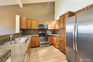 3540 Lake Washington Blvd SE, Bellevue, WA 98006 - Photo 17