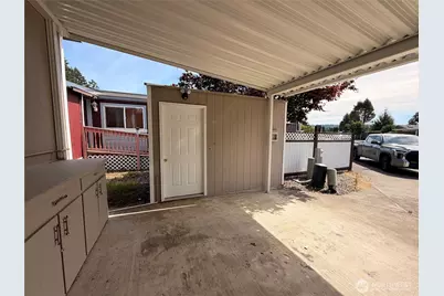 201 W Oakview Avenue #24, Centralia, WA 98531 - Photo 3