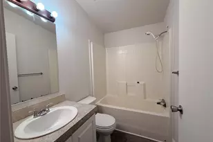 201 W Oakview Ave, Centralia, WA 98531 - Photo 11