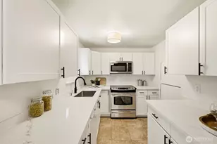 20211 24th Ave NE, Shoreline, WA 98155 - Photo 9