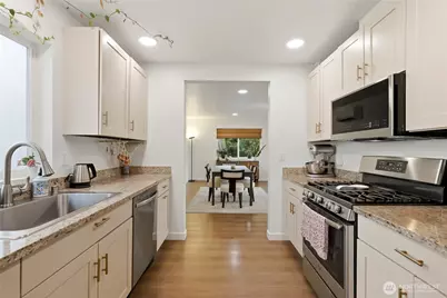 3631 W F Street, Bremerton, WA 98312 - Photo 13