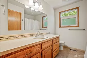 8555 Bender Rd, Lynden, WA 98264 - Photo 23