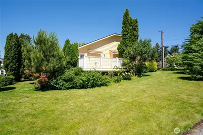 8555 Bender Road, Lynden, WA 98264 - Photo 3