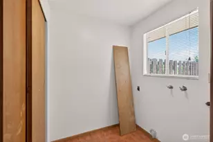 930 138 St E, Tacoma, WA 98445 - Photo 17