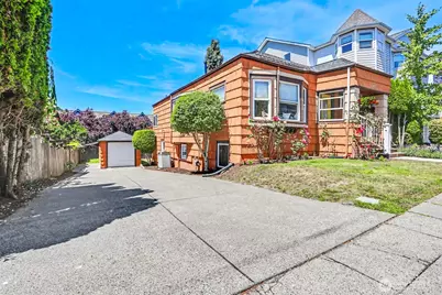 4317 Phinney Avenue N, Seattle, WA 98103 - Photo 3