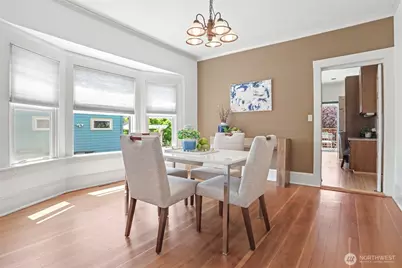 4317 Phinney Avenue N, Seattle, WA 98103 - Photo 9