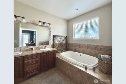 7019 NE Lake Vista Drive, Moses Lake, WA 98837 - Photo 17