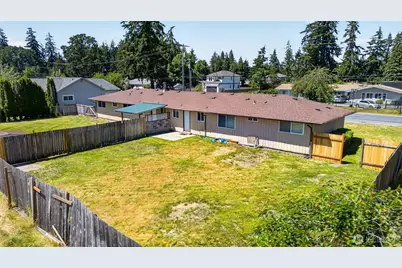 912 138th Street E, Tacoma, WA 98445 - Photo 17