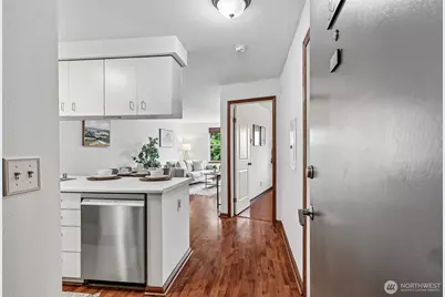 769 Hayes Street #309, Seattle, WA 98109 - Photo 7
