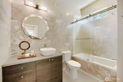 6533 34th Avenue SW #B, Seattle, WA 98126 - Photo 25