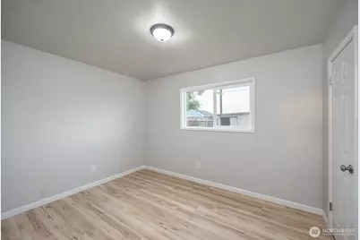 4253 NE Lincoln Drive, Moses Lake, WA 98837 - Photo 9