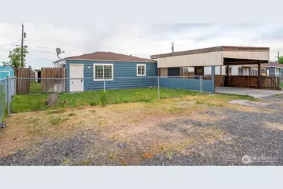4253 NE Lincoln Drive, Moses Lake, WA 98837 - Photo 1