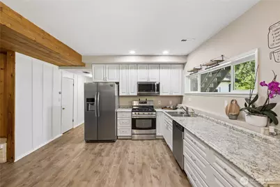 13227 Lake Kathleen Road SE, Renton, WA 98059 - Photo 17