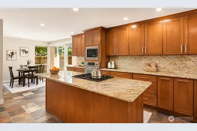 6341 121st Avenue SE, Bellevue, WA 98006 - Photo 11
