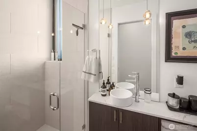 210 W Comstock Street #301, Seattle, WA 98119 - Photo 25