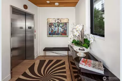 210 W Comstock Street #301, Seattle, WA 98119 - Photo 9