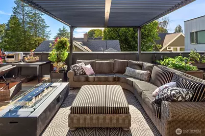210 W Comstock Street #301, Seattle, WA 98119 - Photo 33